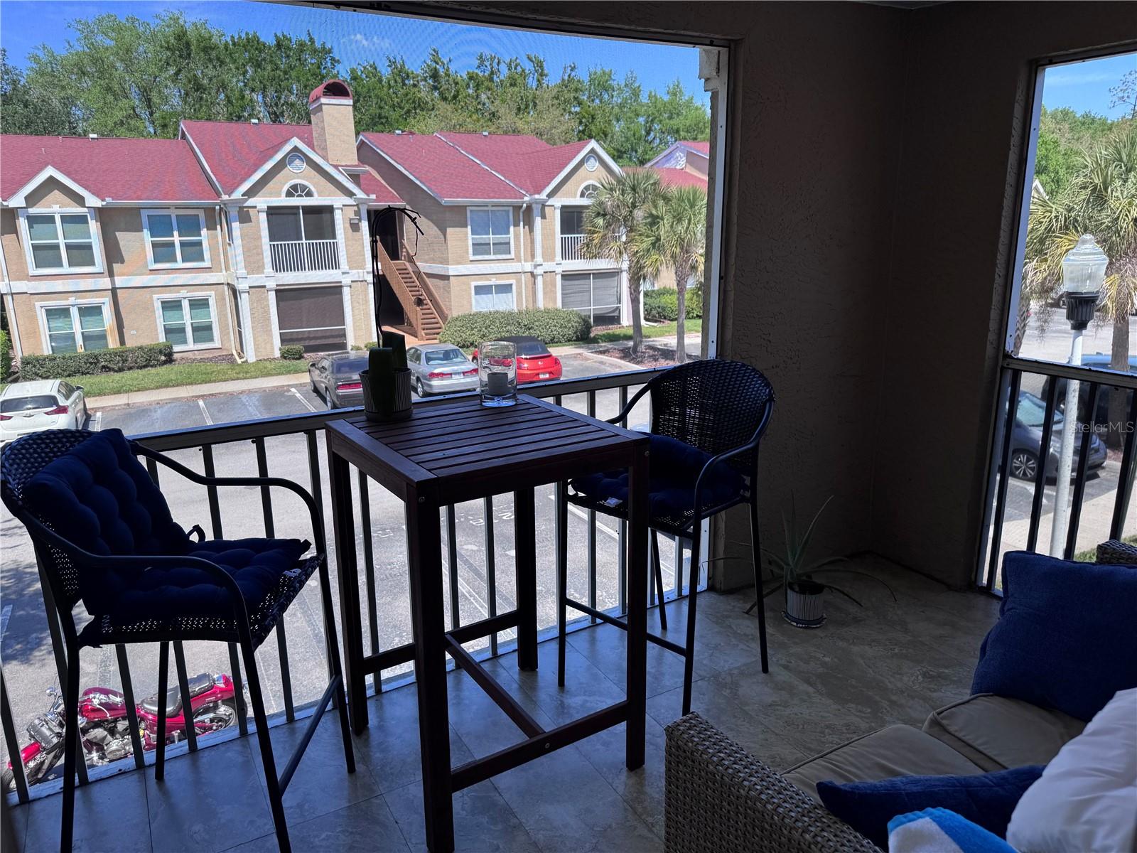 Image 21 of 24 For 9481 Highland Oak Drive 715