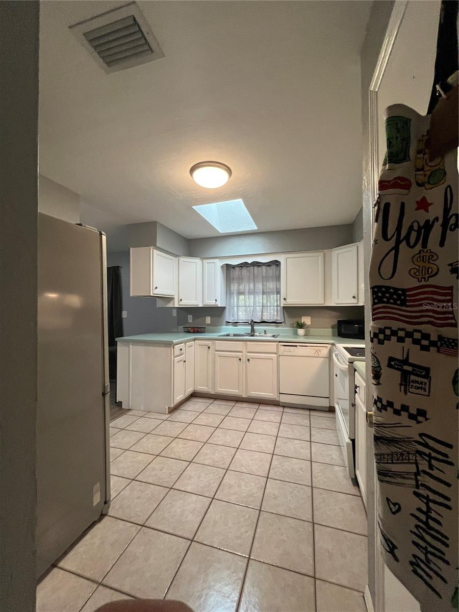 Image 17 of 92 For 216 75th Terrace
