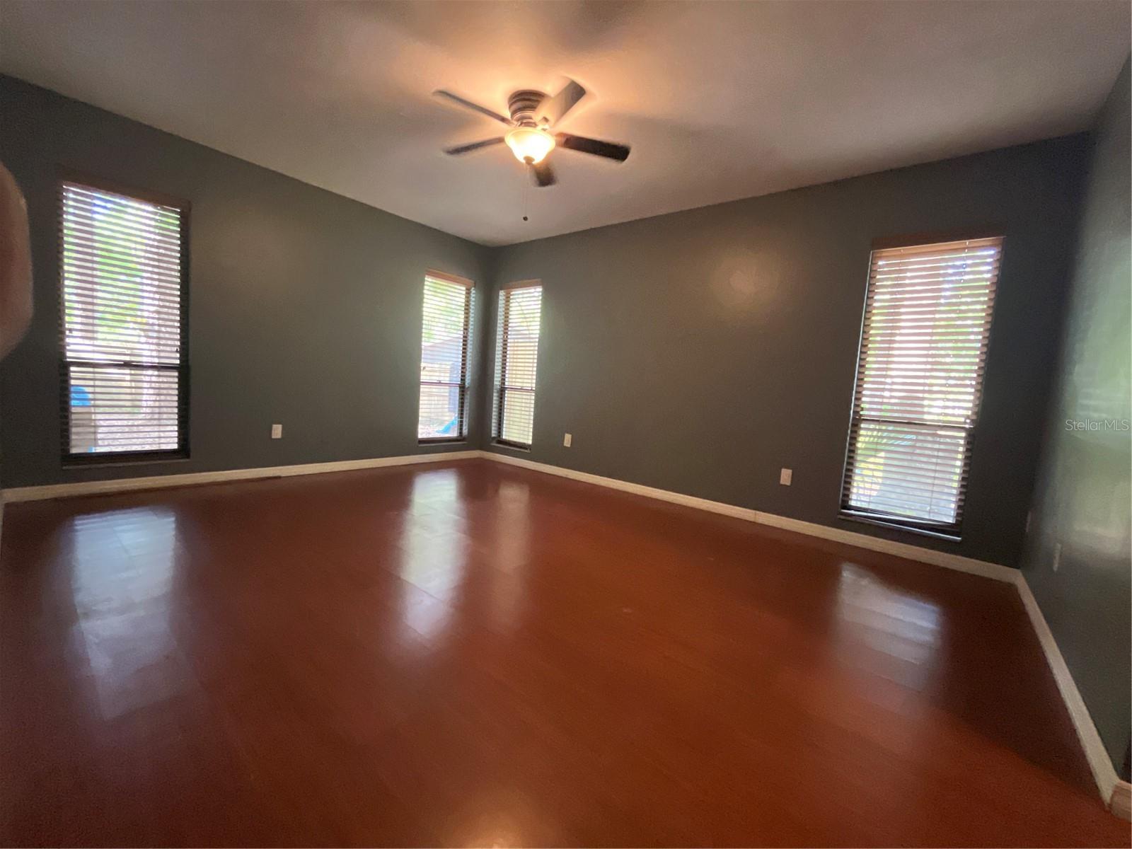 Image 19 of 92 For 216 75th Terrace