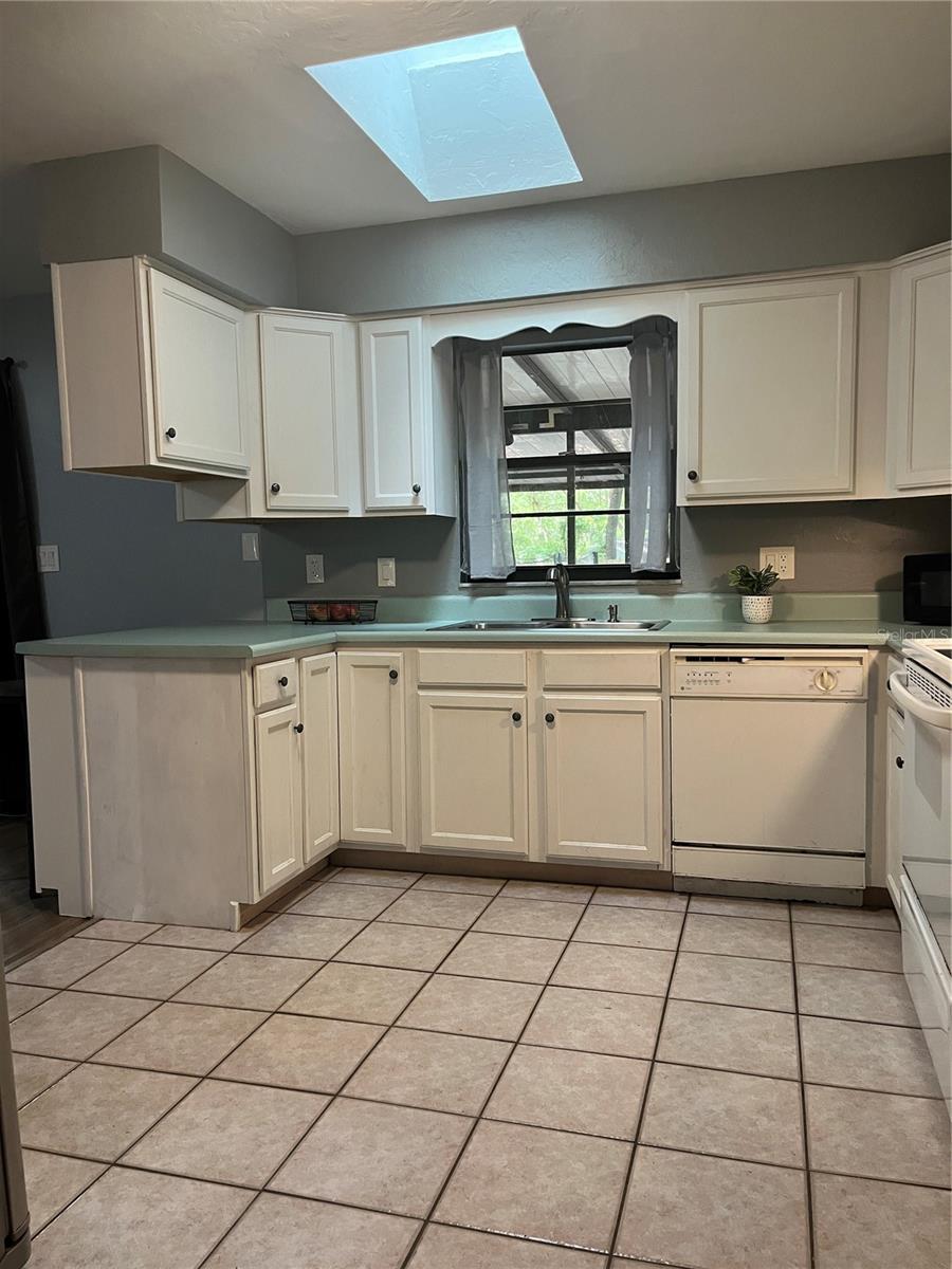 Image 22 of 92 For 216 75th Terrace