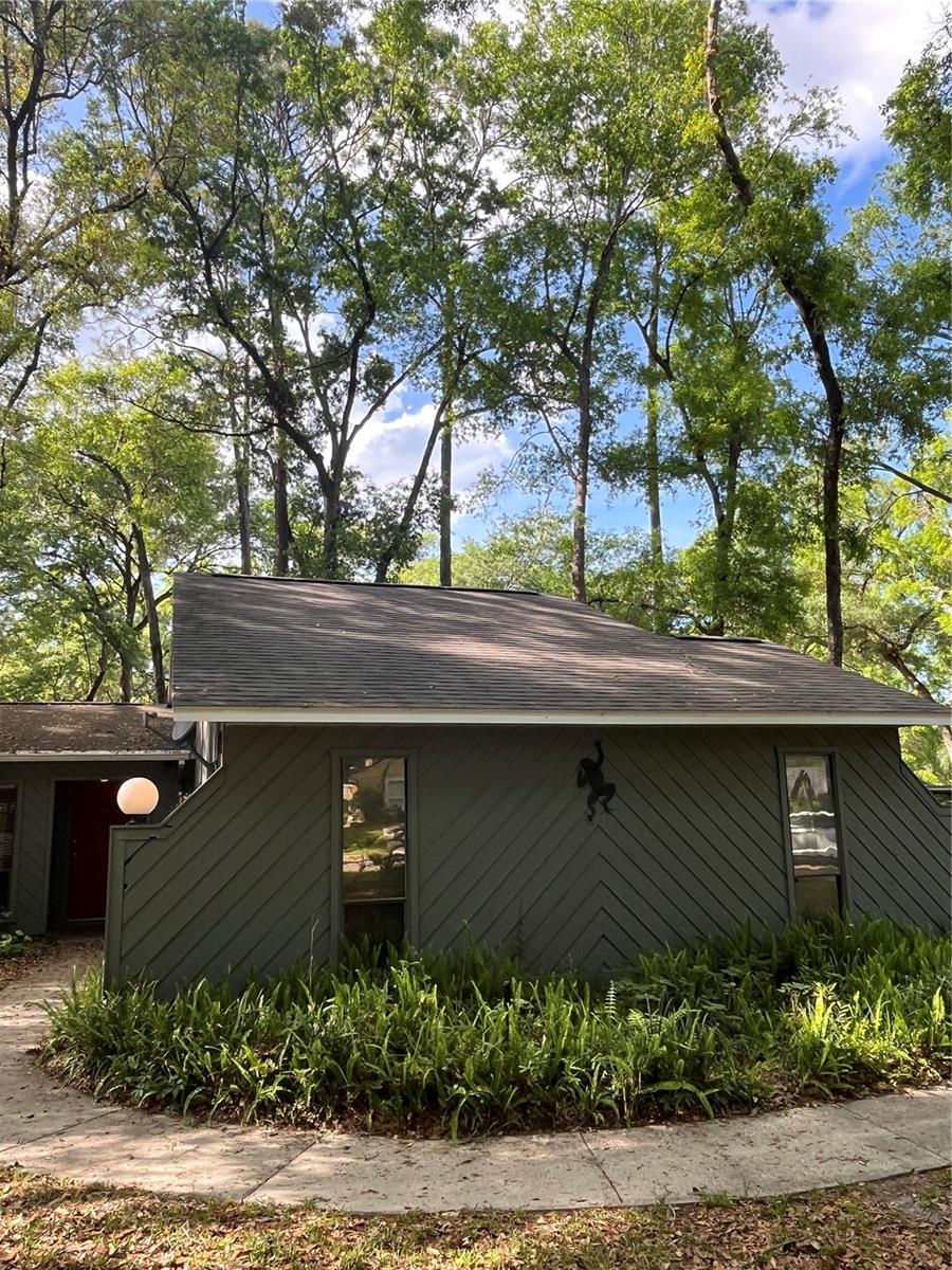 Image 4 of 92 For 216 75th Terrace