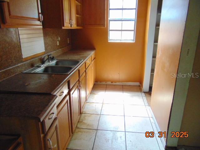 Image 3 of 6 For 1129 24 Terrace