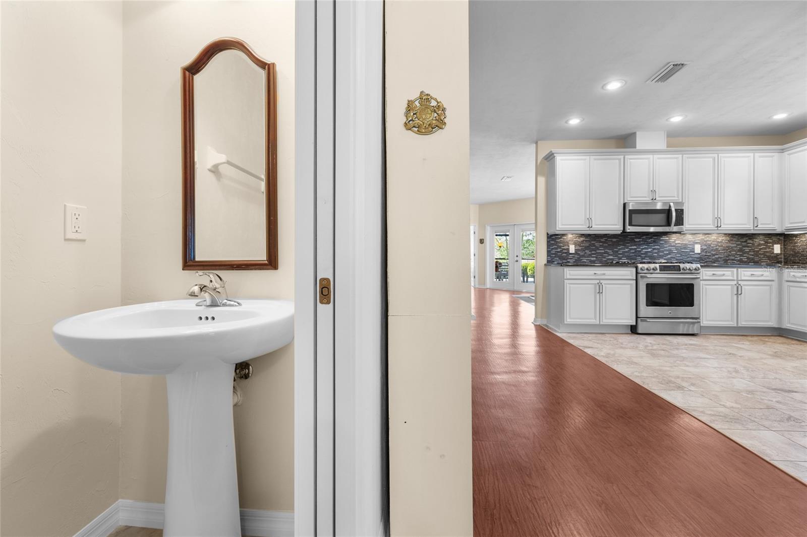 Image 11 of 37 For 7906 79th Drive