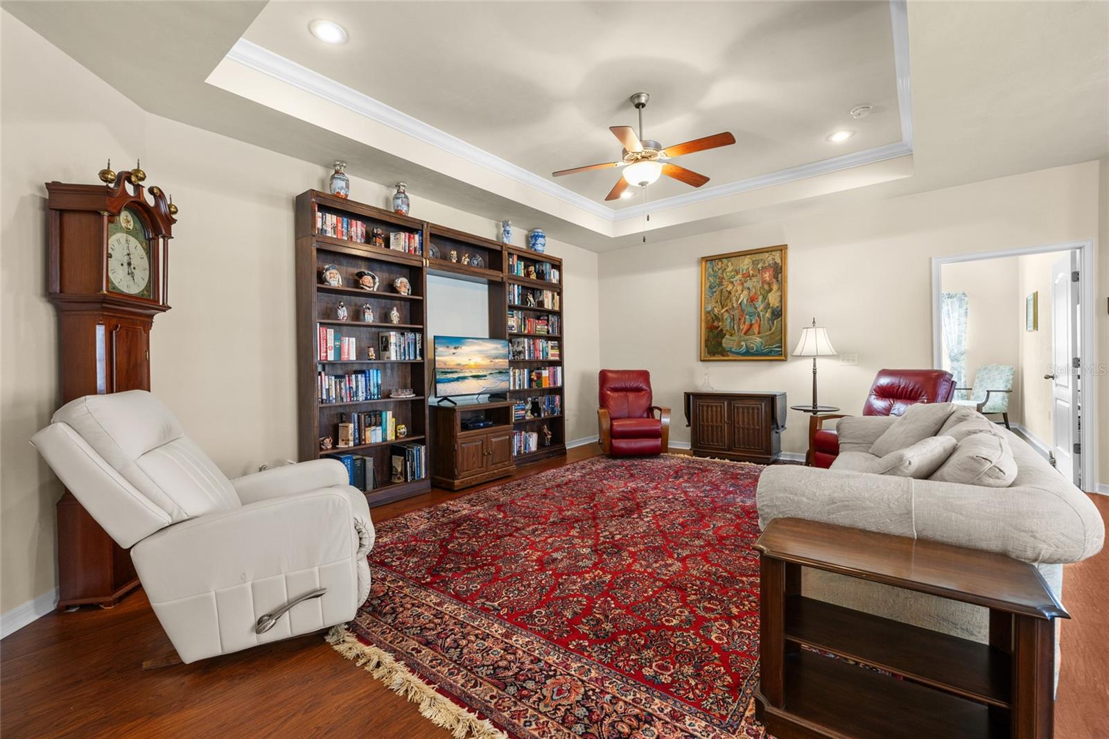 Image 14 of 37 For 7906 79th Drive