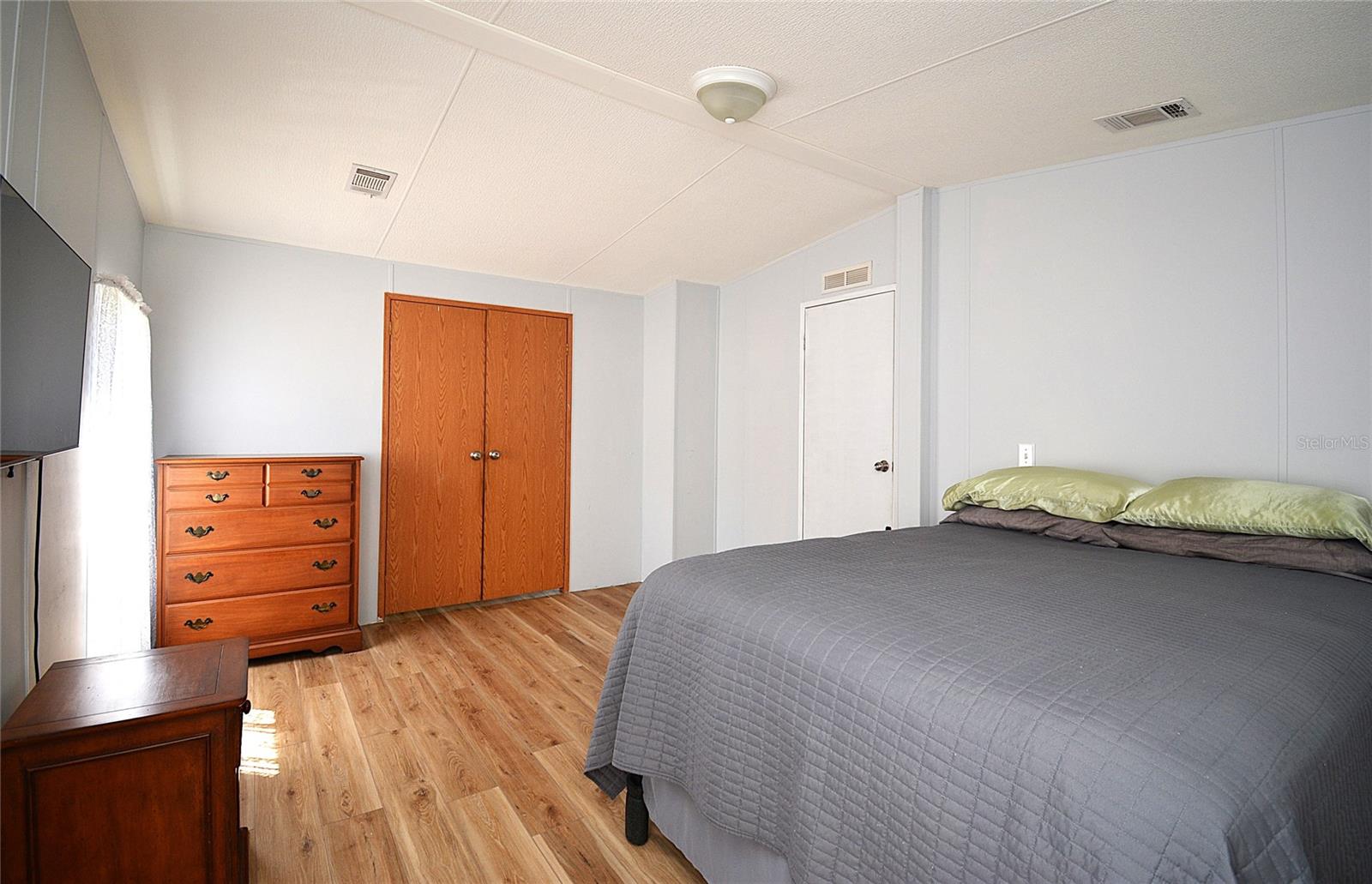Image 11 of 26 For 10710 114th Street