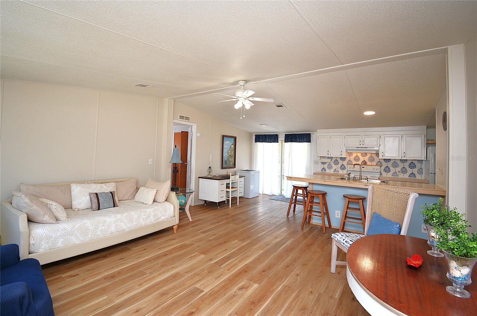 Image 4 of 26 For 10710 114th Street
