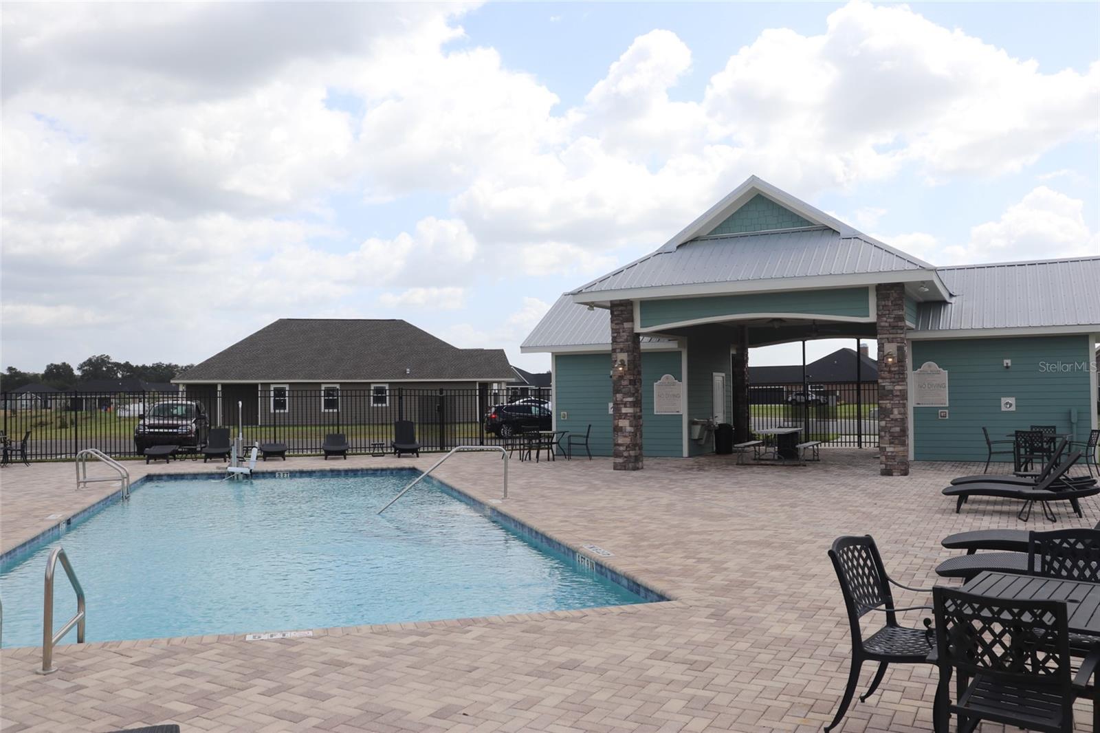 Image 19 of 21 For 24350 18th Lane