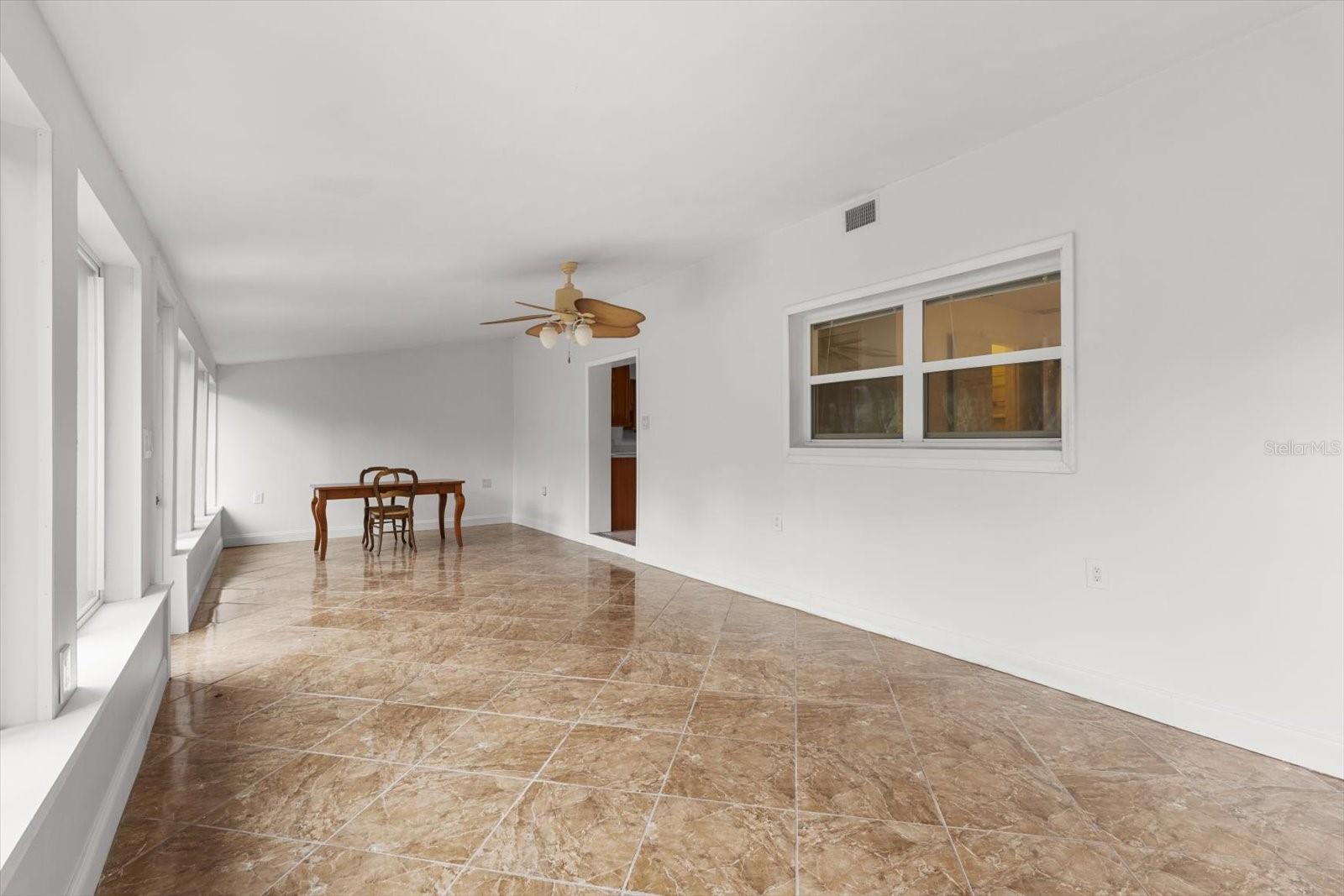 Image 37 of 61 For 841 Palm Springs Terrace