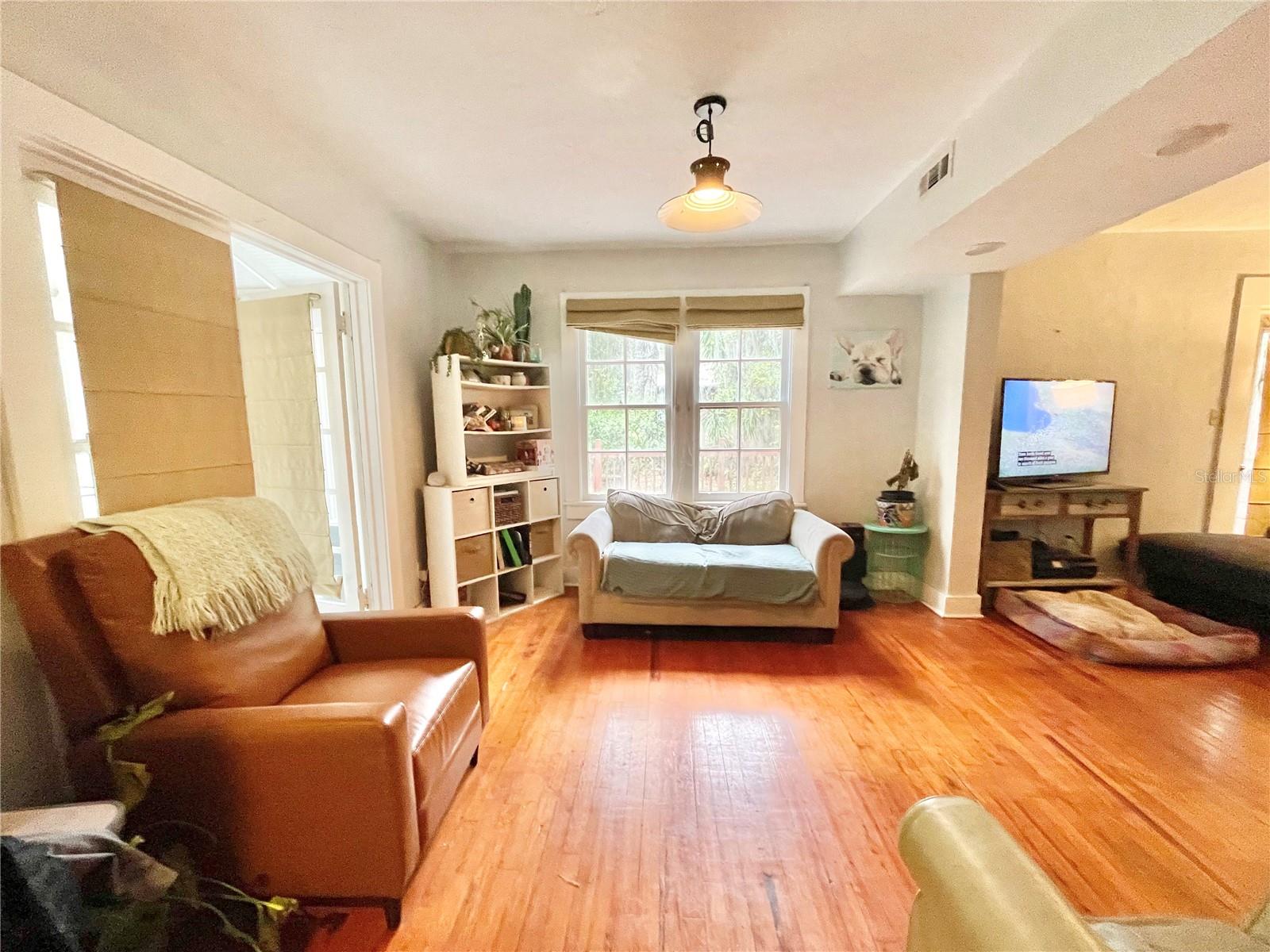 Image 3 of 50 For 1035 3rd Avenue
