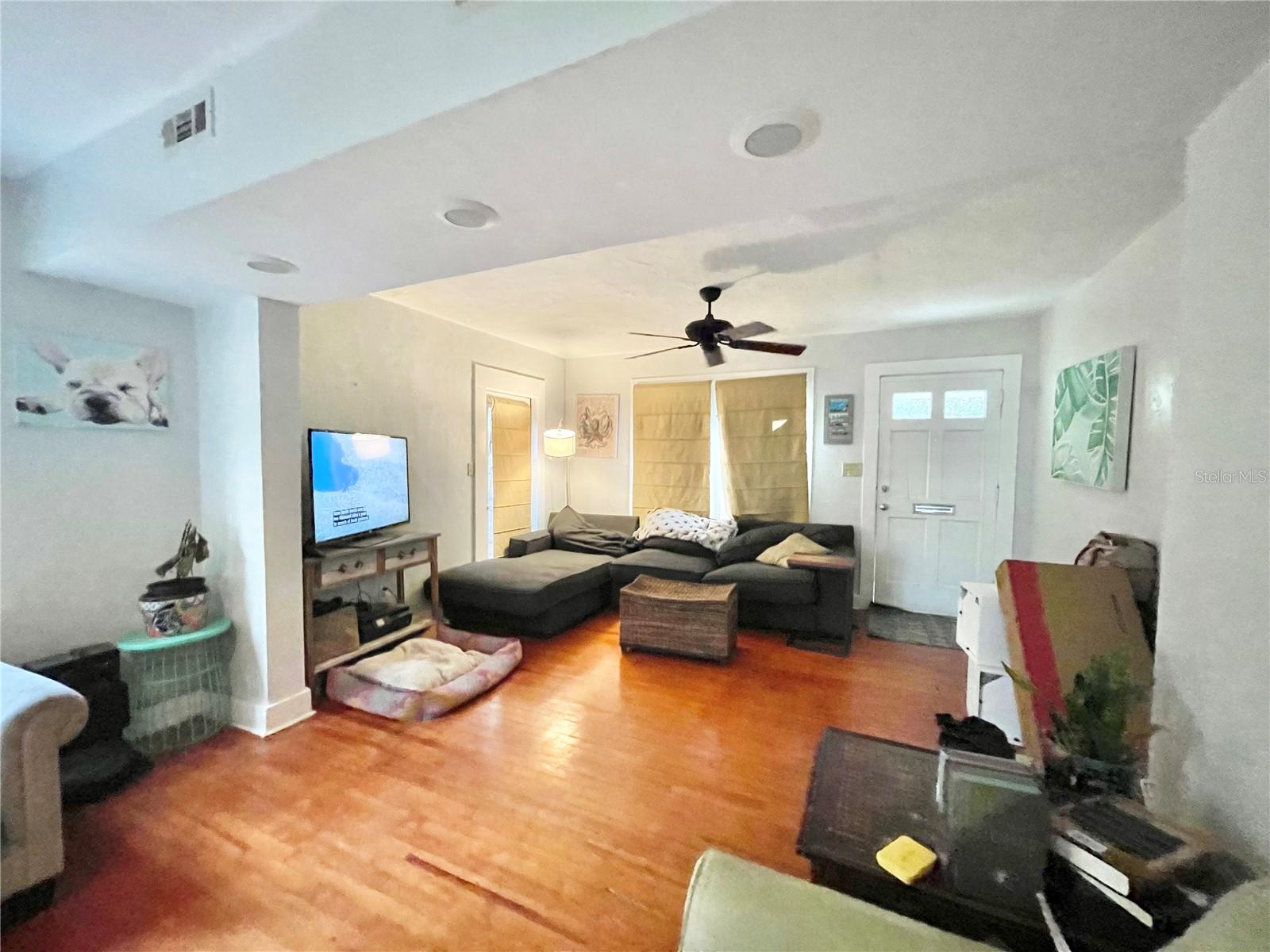 Image 4 of 50 For 1035 3rd Avenue
