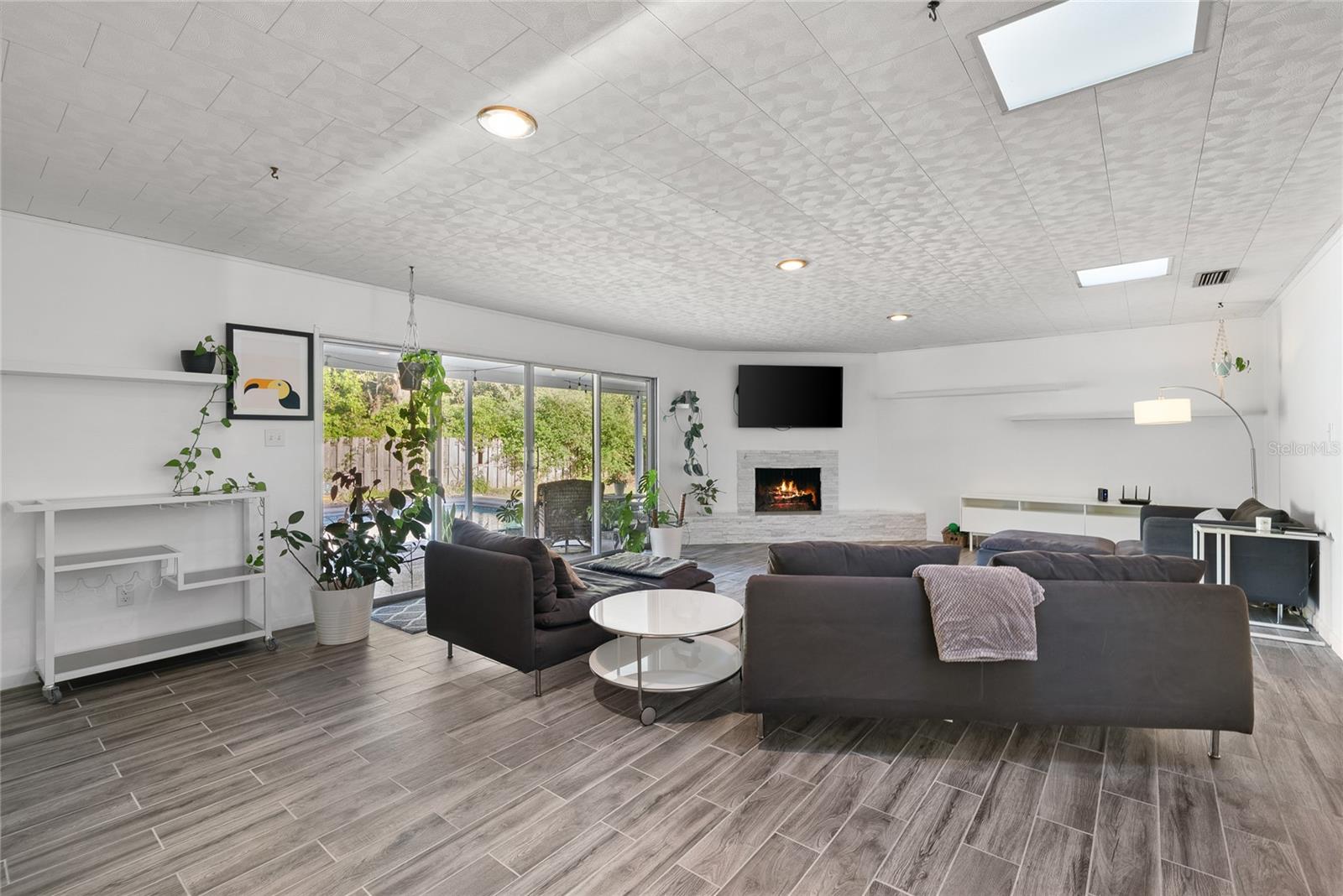 Image 13 of 43 For 1909 36th Drive