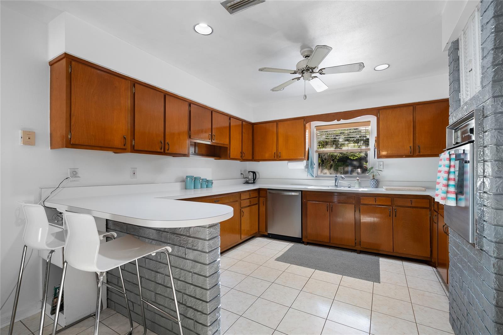 Image 20 of 43 For 1909 36th Drive