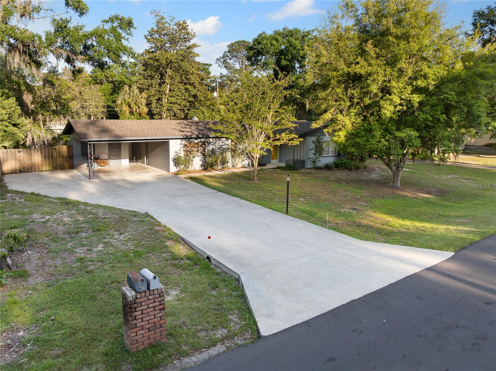 Image 3 of 43 For 1909 36th Drive
