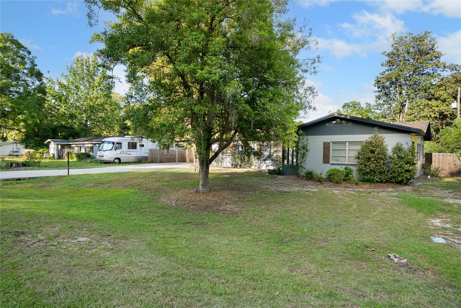 Image 4 of 43 For 1909 36th Drive