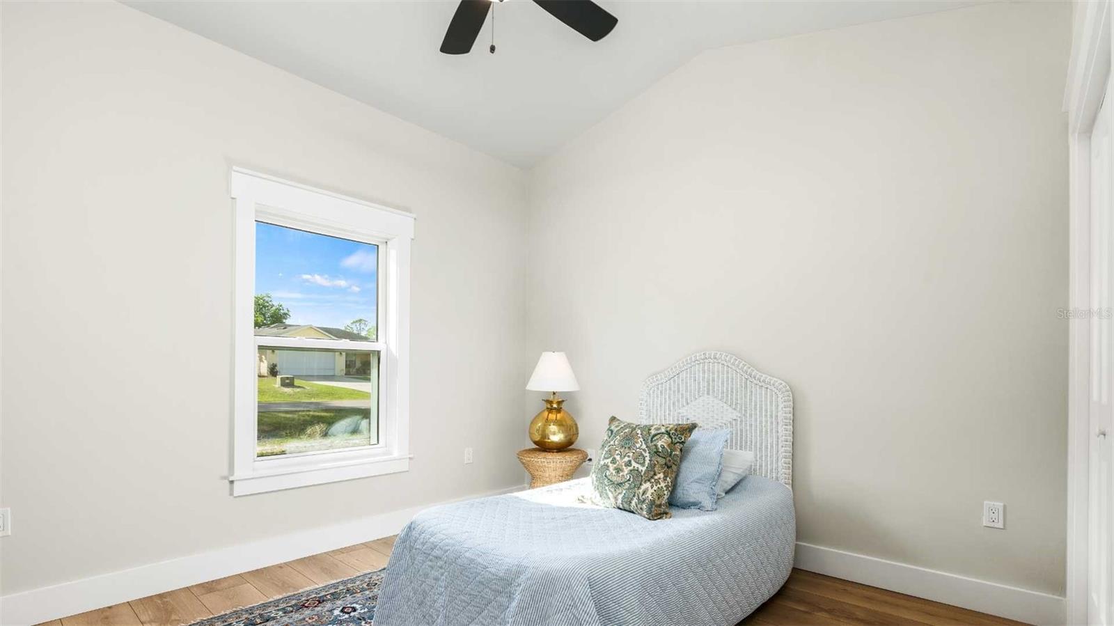 Image 22 of 42 For 10055 Fox Hollow Drive