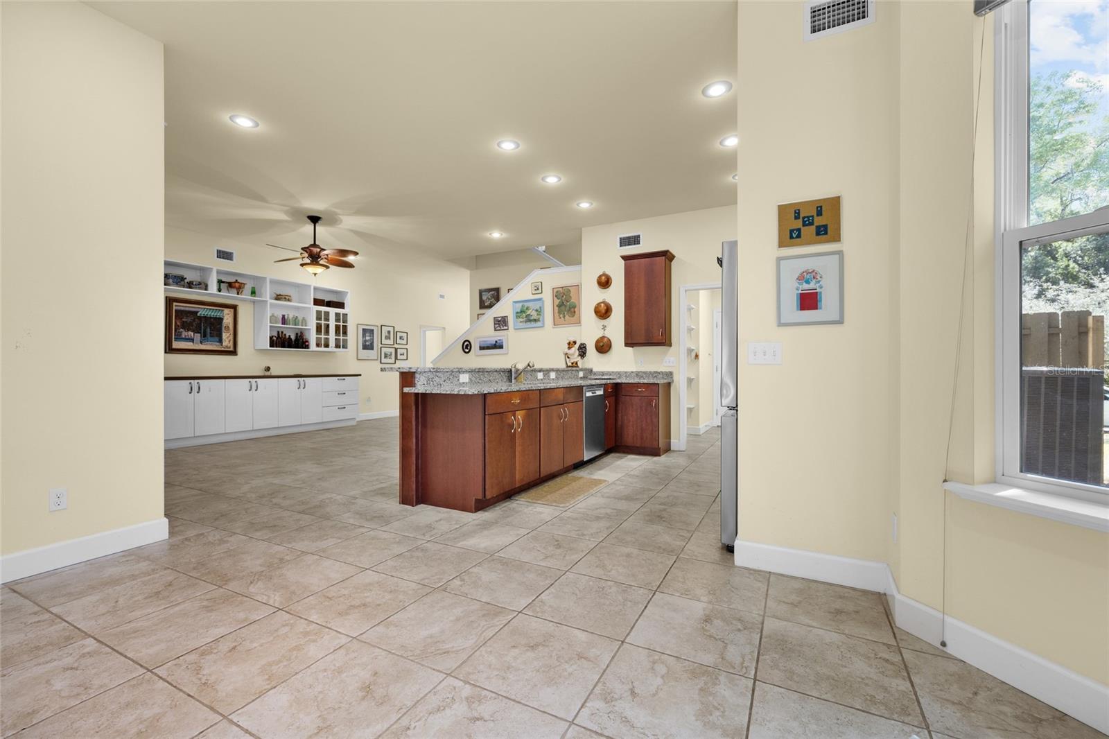 Image 12 of 41 For 6382 48th Drive