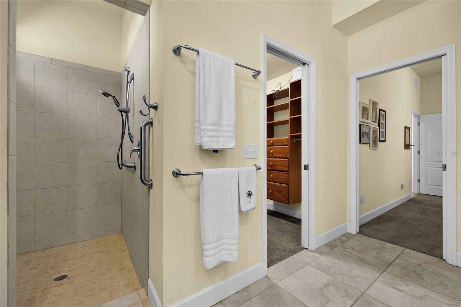 Image 18 of 41 For 6382 48th Drive