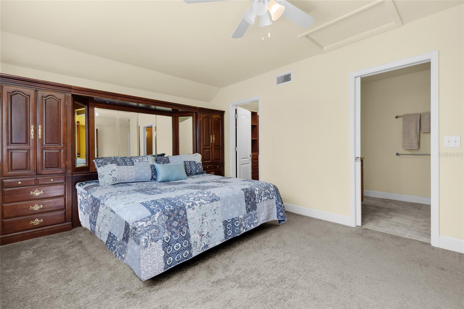 Image 19 of 41 For 6382 48th Drive