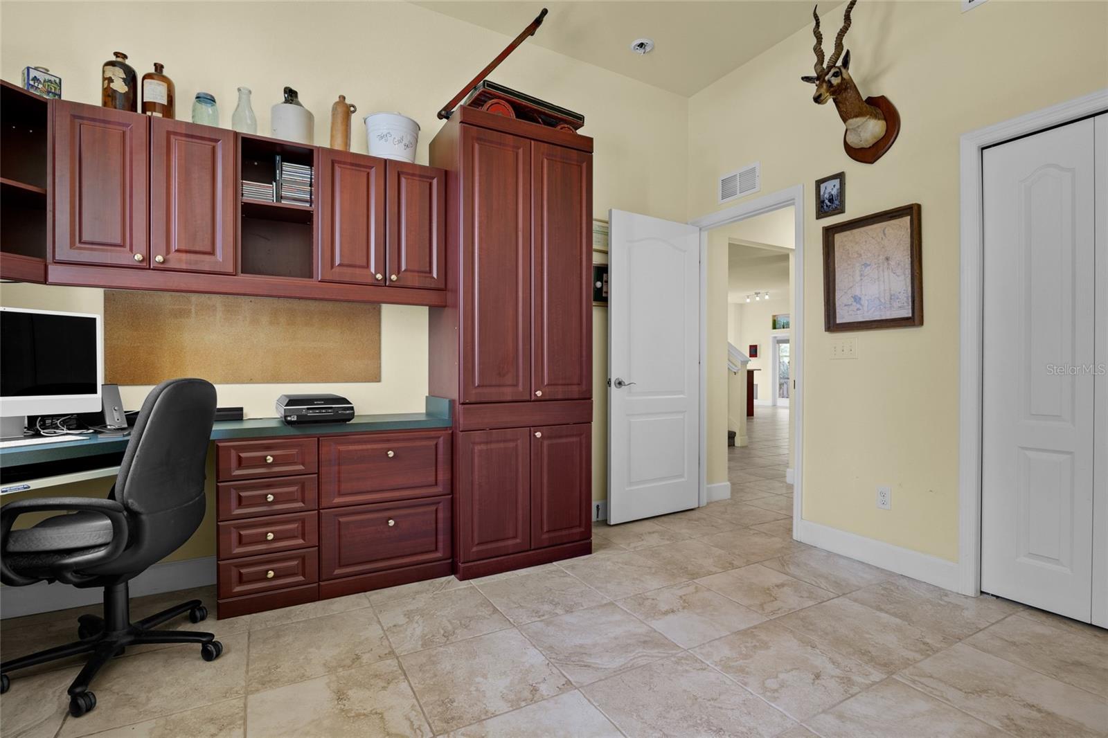 Image 20 of 41 For 6382 48th Drive