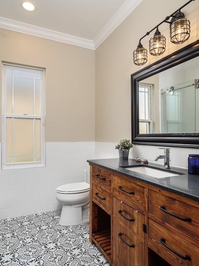 Image 11 of 27 For 8775 80th Avenue