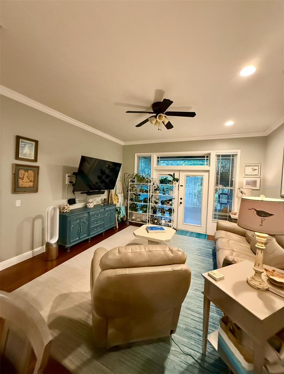 Image 8 of 27 For 8775 80th Avenue