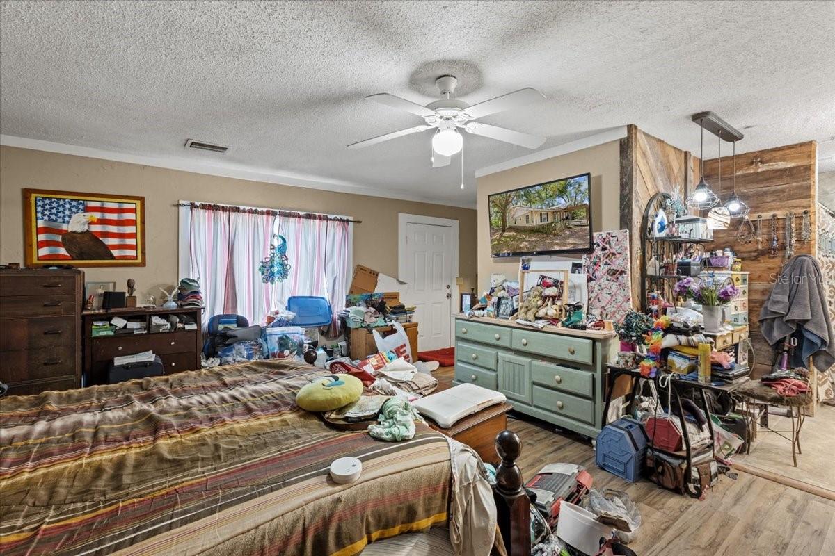 Image 10 of 47 For 8470 120th Street