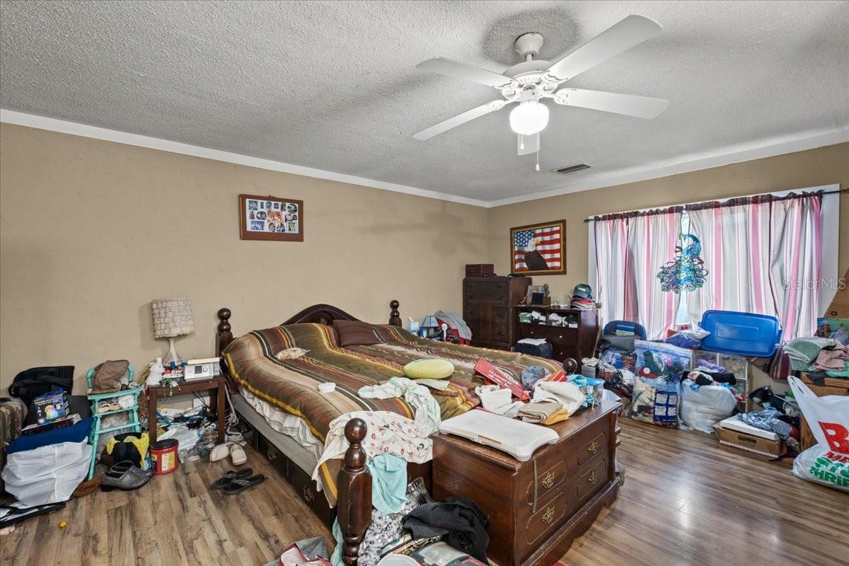 Image 11 of 47 For 8470 120th Street