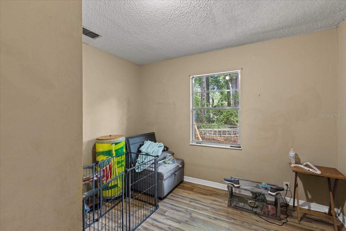Image 13 of 47 For 8470 120th Street