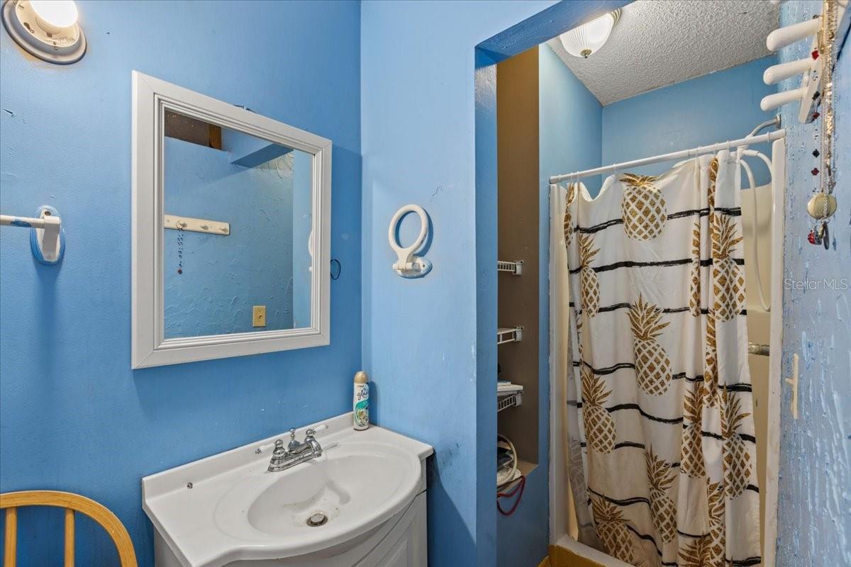 Image 15 of 47 For 8470 120th Street