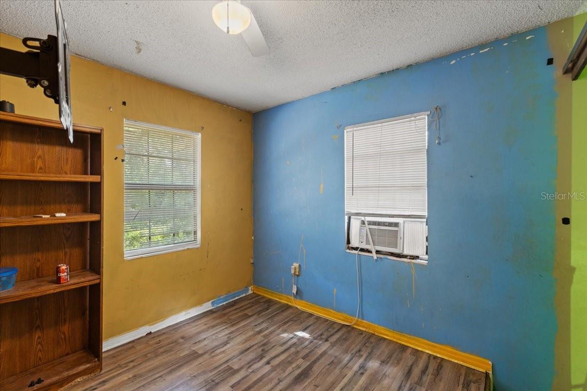 Image 16 of 47 For 8470 120th Street