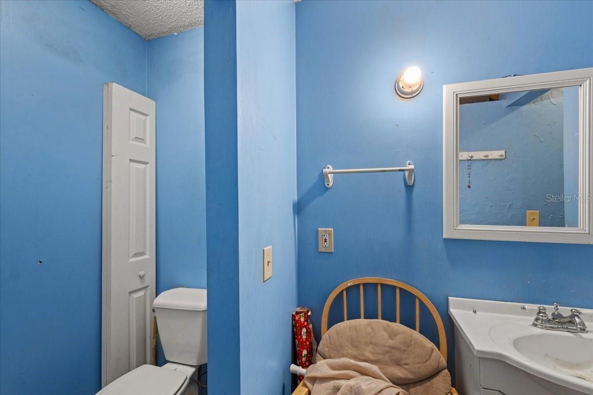 Image 25 of 47 For 8470 120th Street