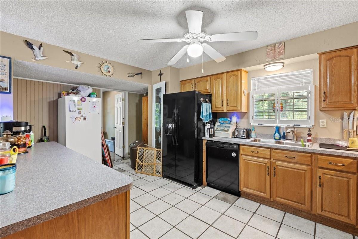 Image 5 of 47 For 8470 120th Street