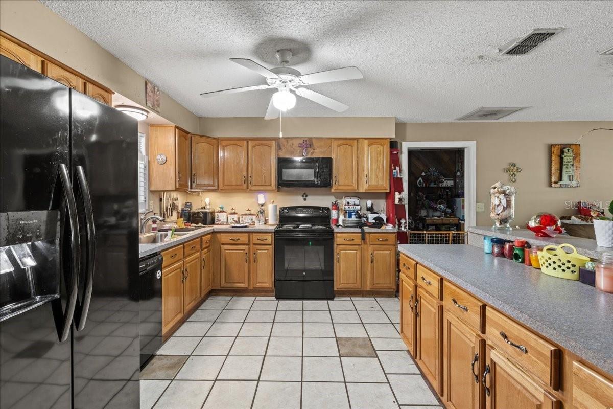 Image 7 of 47 For 8470 120th Street