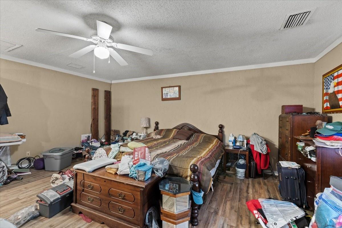 Image 9 of 47 For 8470 120th Street