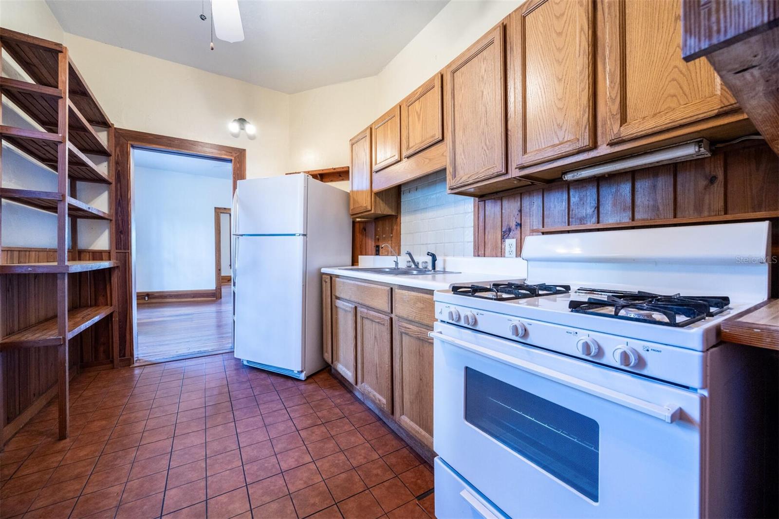 Image 37 of 89 For 562 2nd Avenue