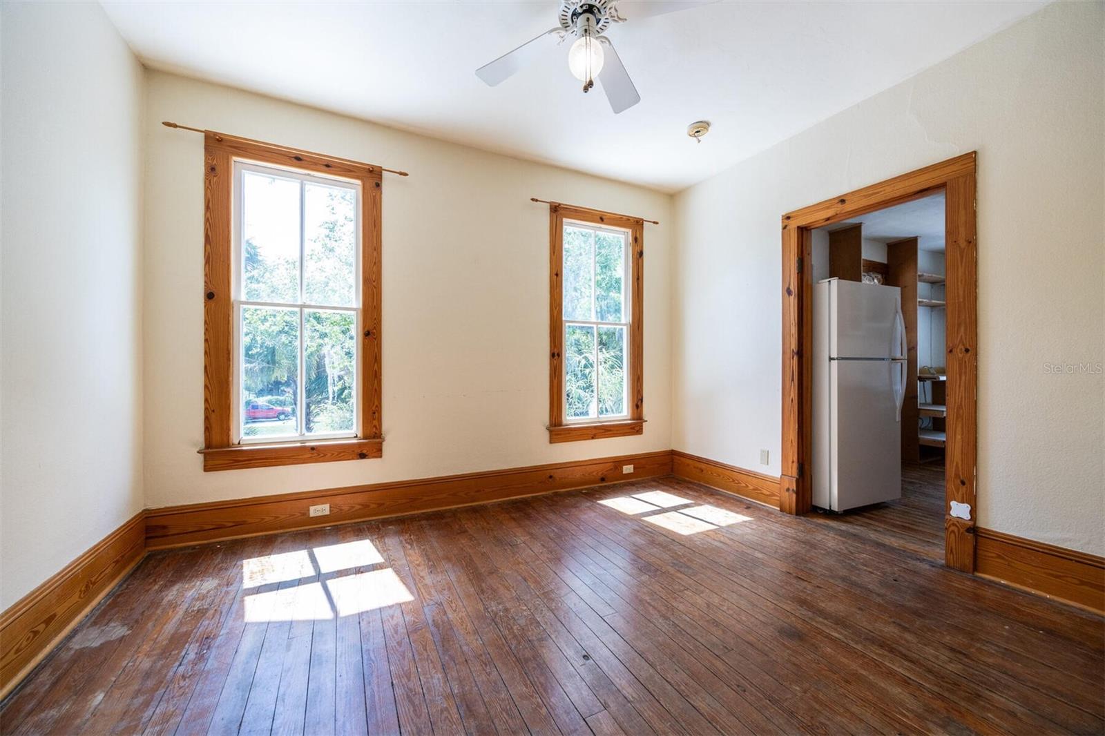 Image 46 of 89 For 562 2nd Avenue