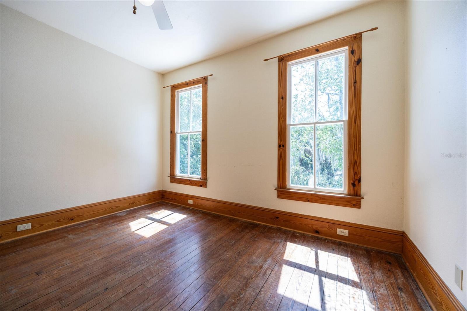 Image 47 of 89 For 562 2nd Avenue