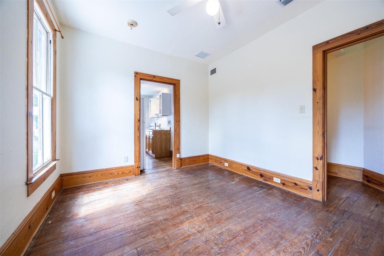 Image 48 of 89 For 562 2nd Avenue