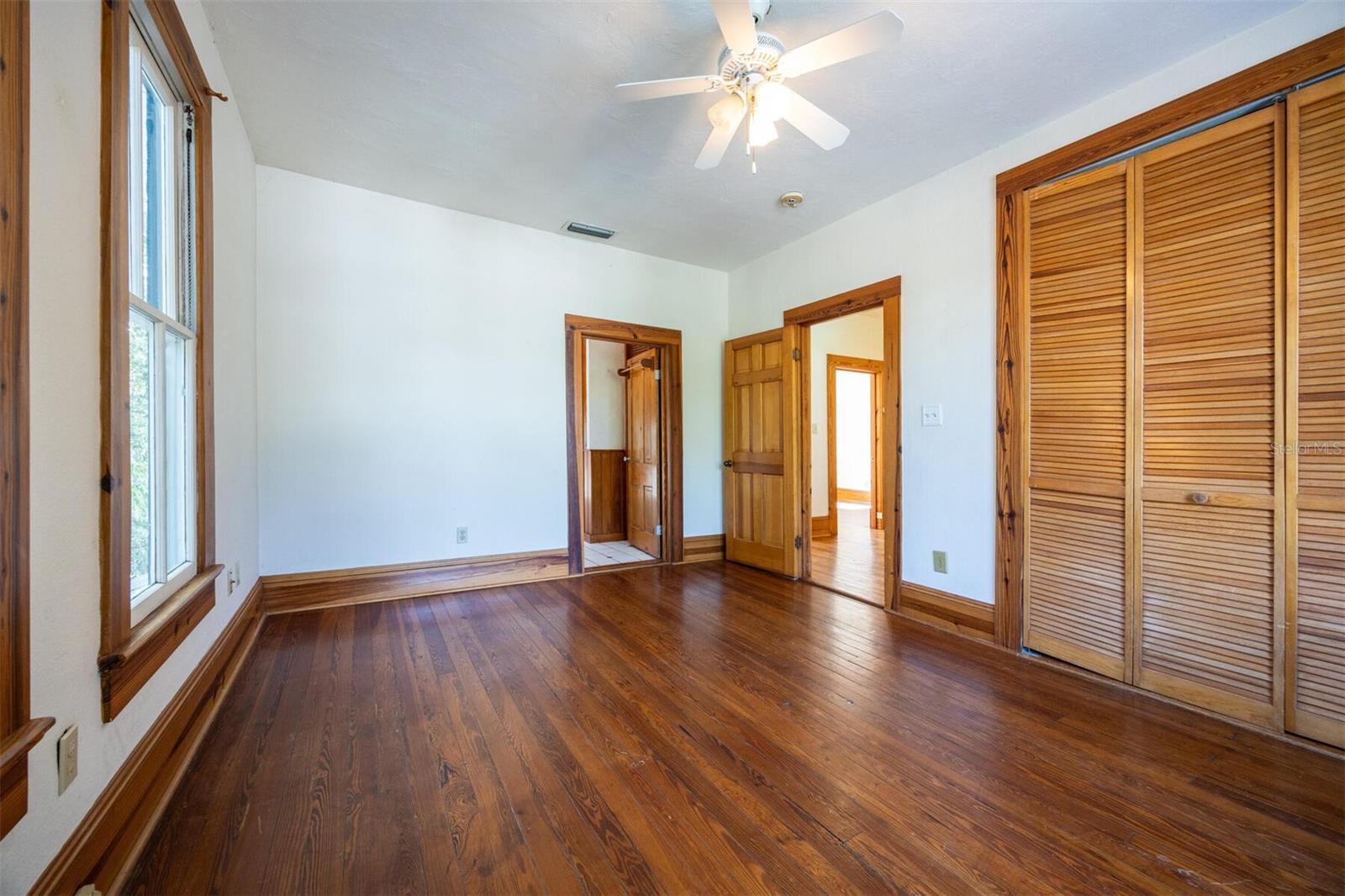 Image 56 of 89 For 562 2nd Avenue
