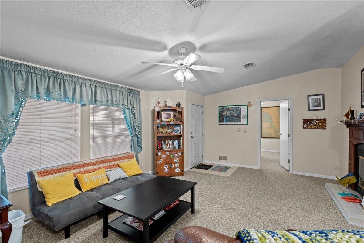 Image 11 of 25 For 305 290th Avenue