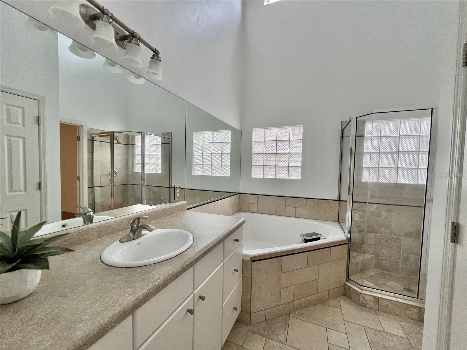 Image 8 of 14 For 11795 Creek Drive