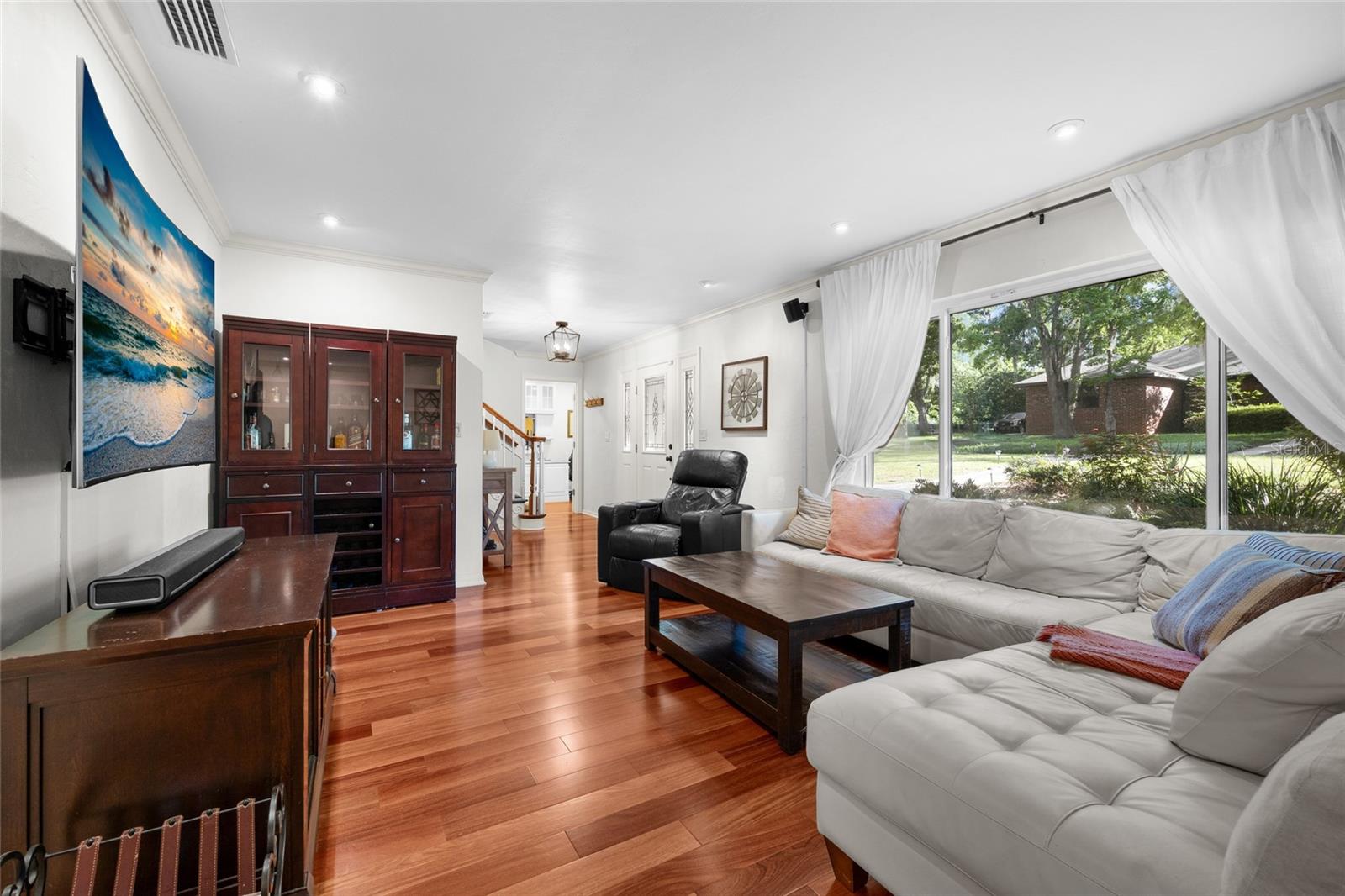 Image 8 of 47 For 5556 37th Lane