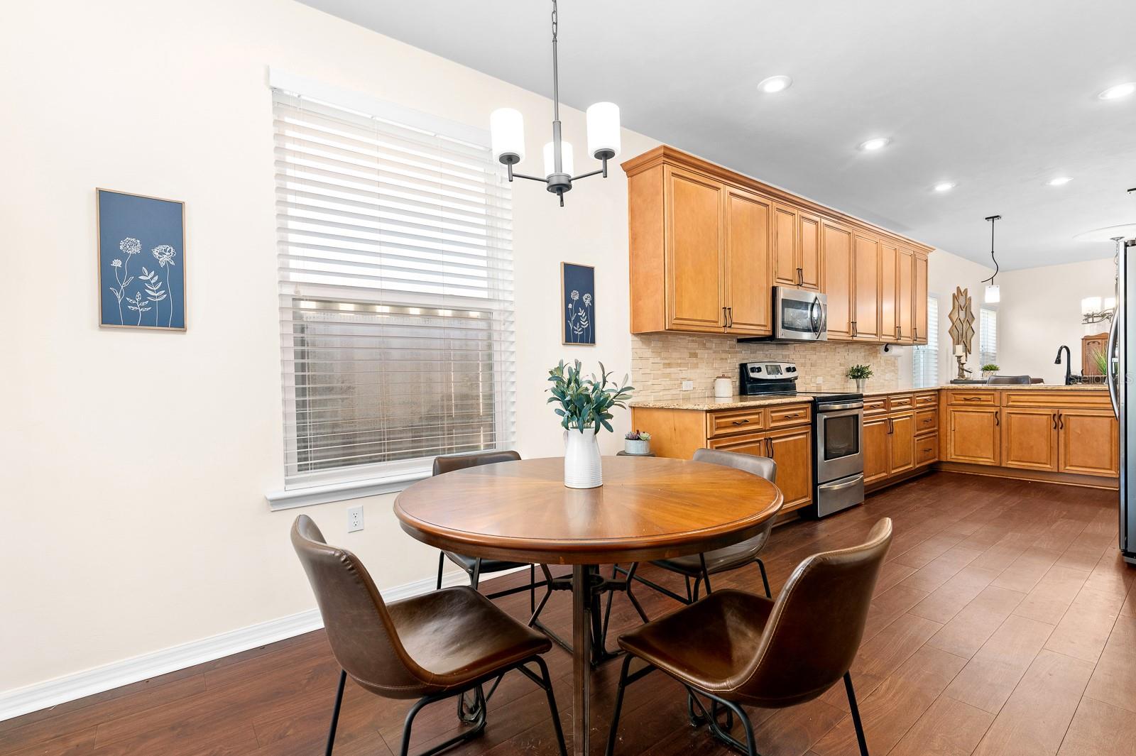 Image 13 of 39 For 7916 80th Drive