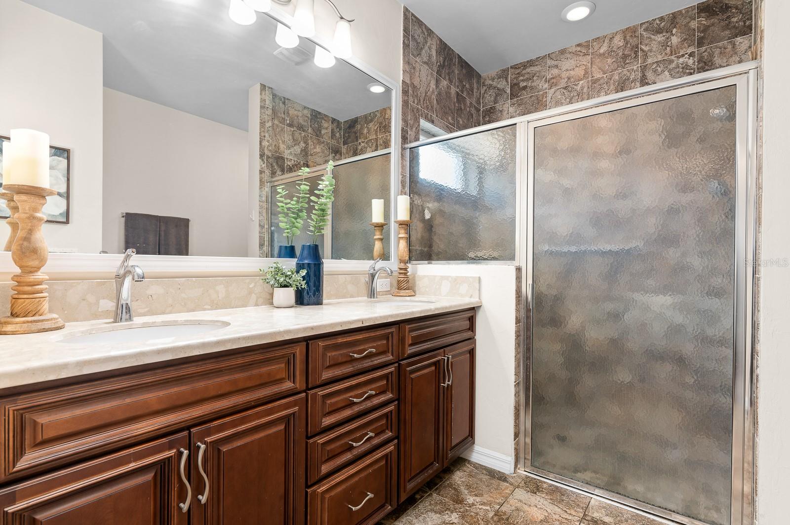 Image 17 of 39 For 7916 80th Drive