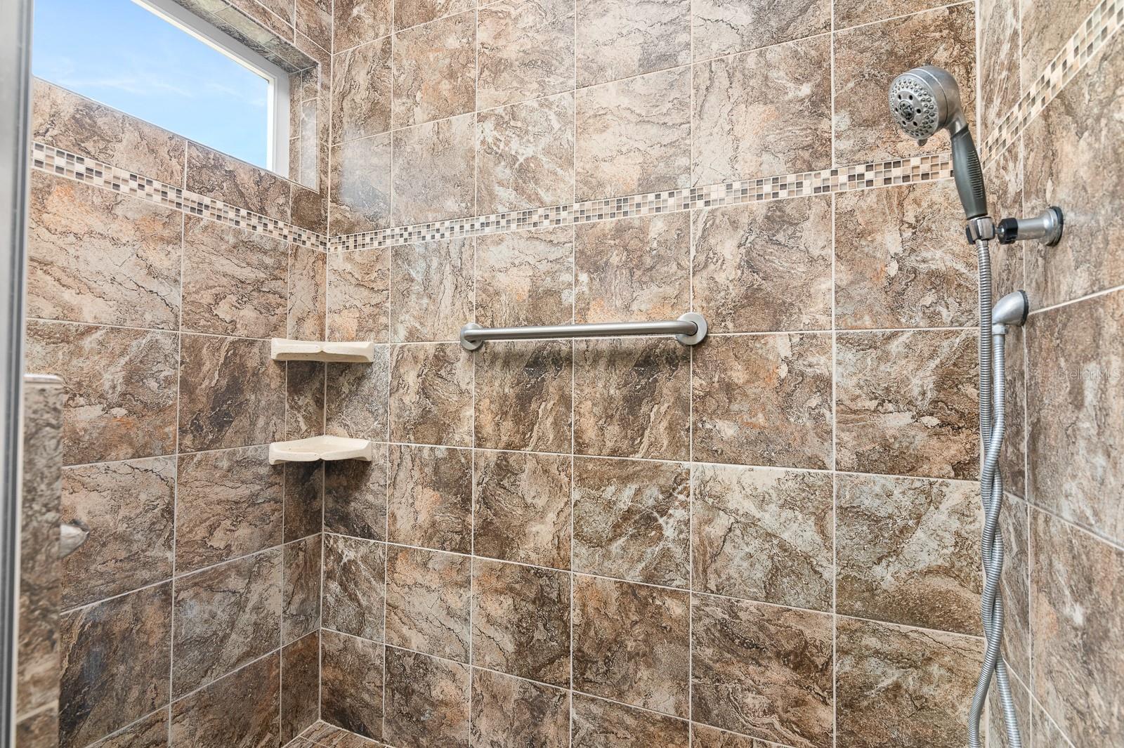 Image 19 of 39 For 7916 80th Drive