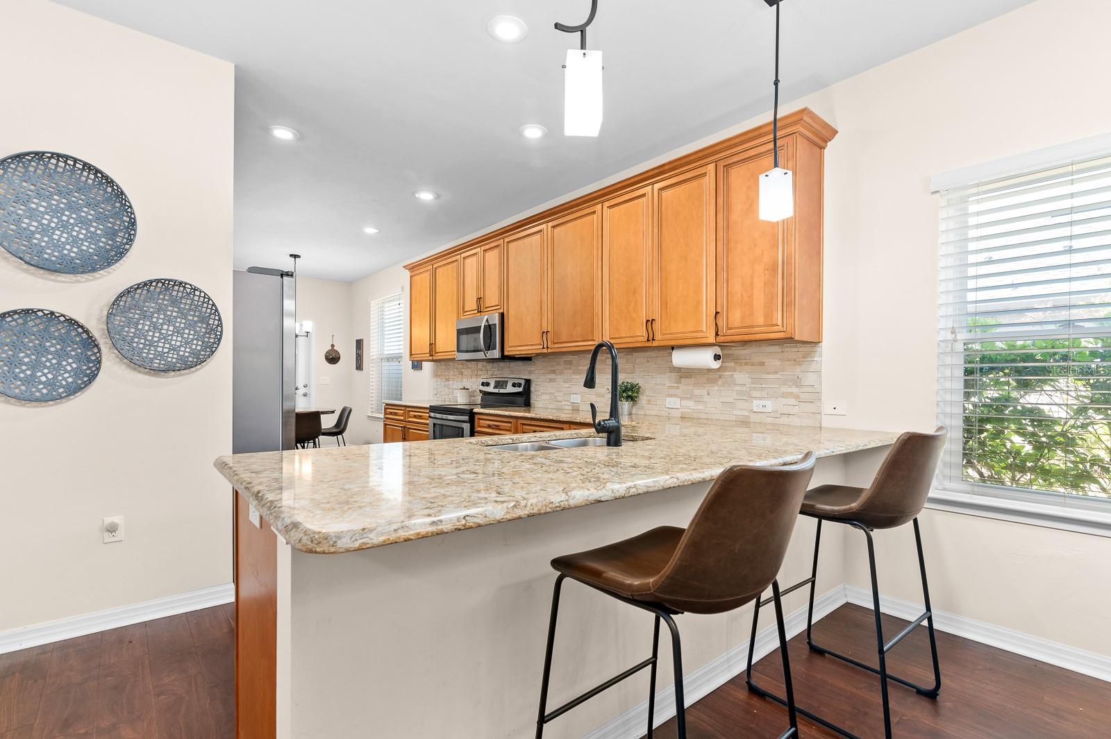 Image 8 of 39 For 7916 80th Drive