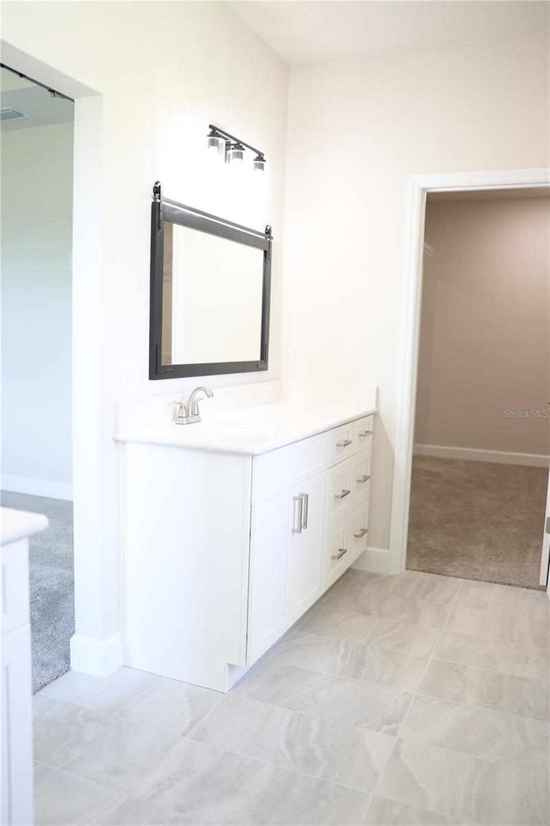 Listing photo id 8 for 24695 21st Lane