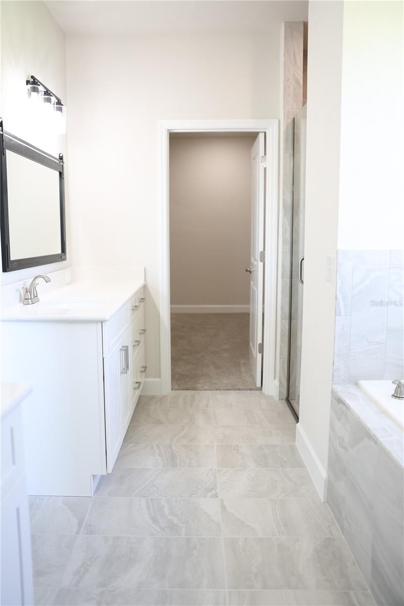 Listing photo id 9 for 24695 21st Lane