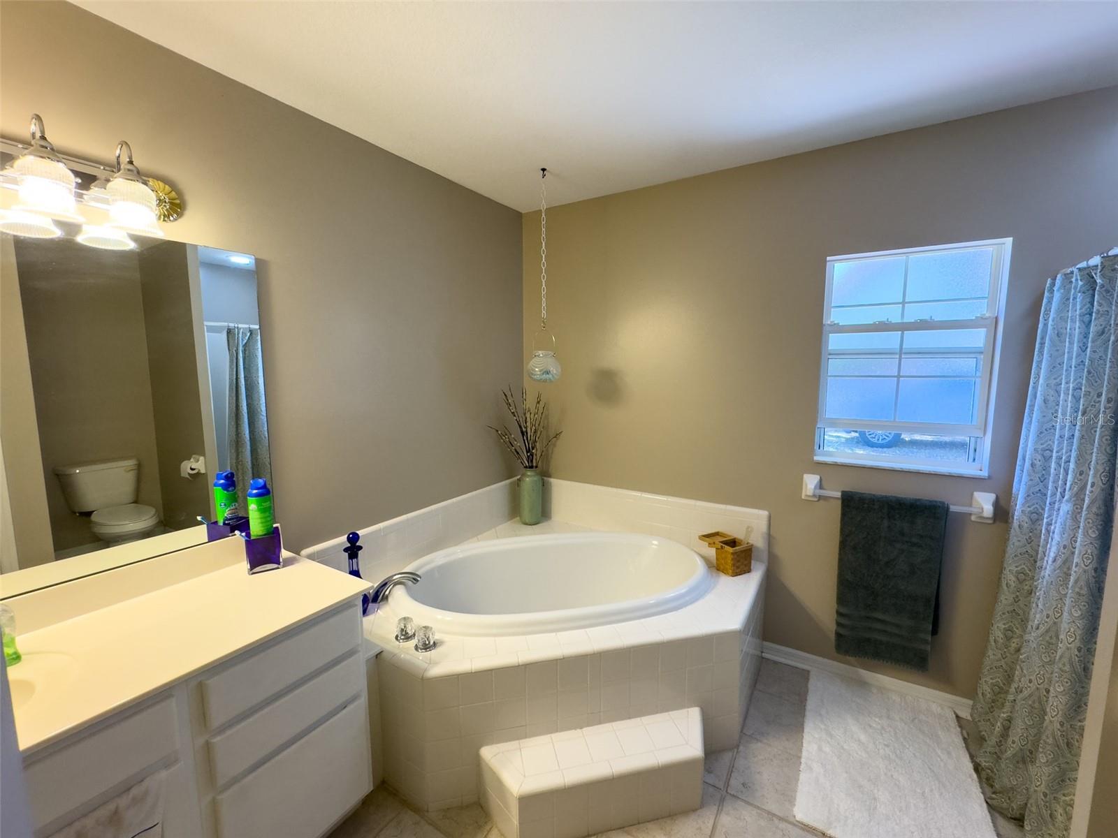 Image 11 of 24 For 7628 Alameda Way