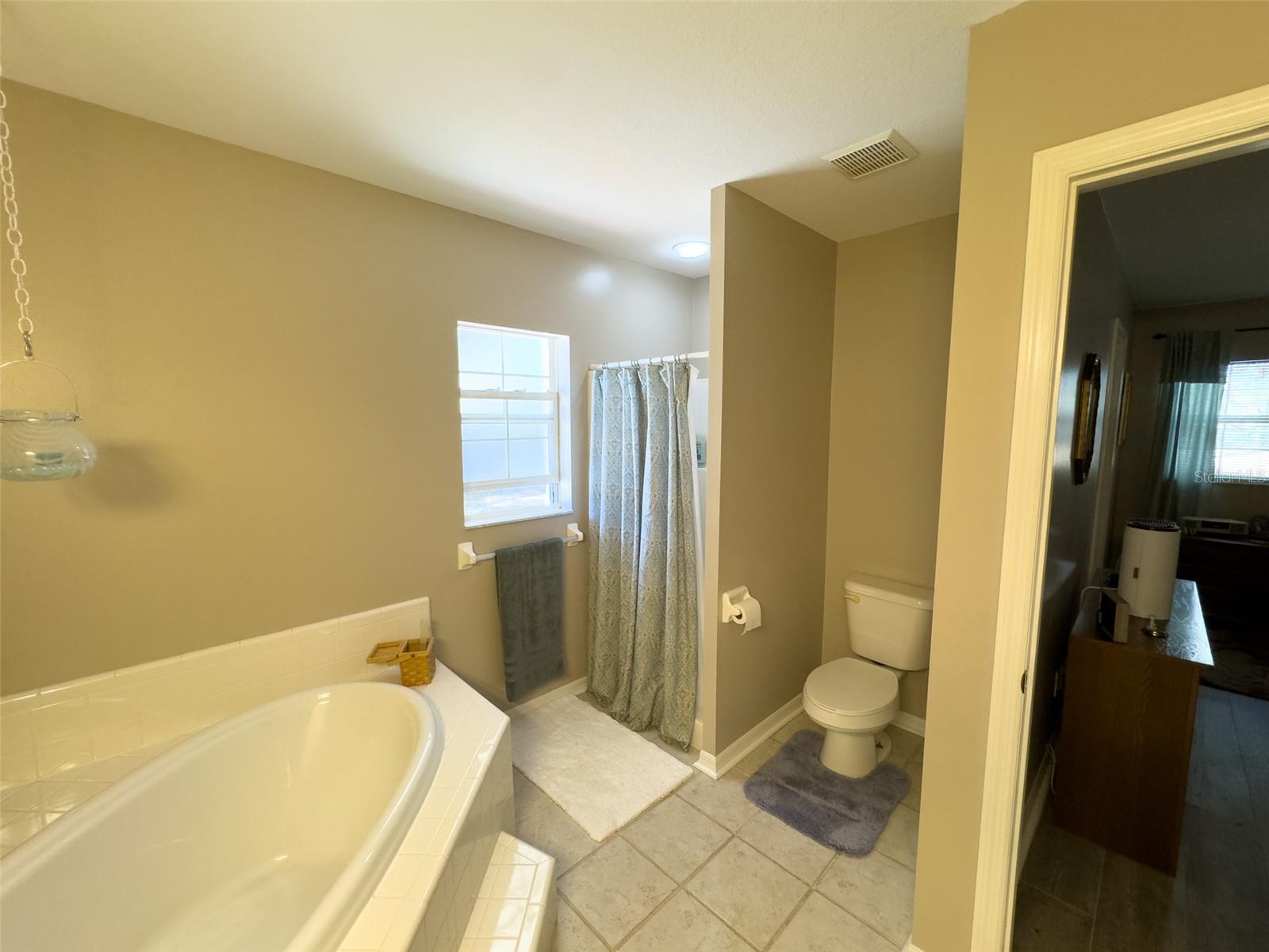 Image 12 of 24 For 7628 Alameda Way